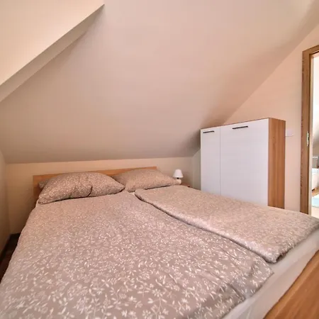 Ferienwohnung Kriszta Deluxe Vendeghaz Ujfeherto Exterior foto