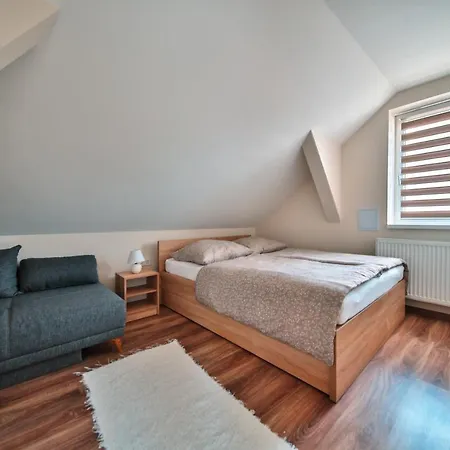 Ferienwohnung Kriszta Deluxe Vendeghaz Ujfeherto Exterior foto
