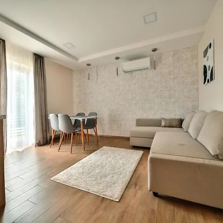 Ferienwohnung Kriszta Deluxe Vendeghaz Ujfeherto Exterior foto