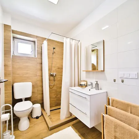 Ferienwohnung Kriszta Deluxe Vendeghaz Ujfeherto Exterior foto