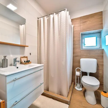 Ferienwohnung Kriszta Deluxe Vendeghaz Ujfeherto Exterior foto