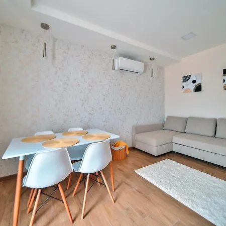Ferienwohnung Kriszta Deluxe Vendeghaz Ujfeherto Exterior foto